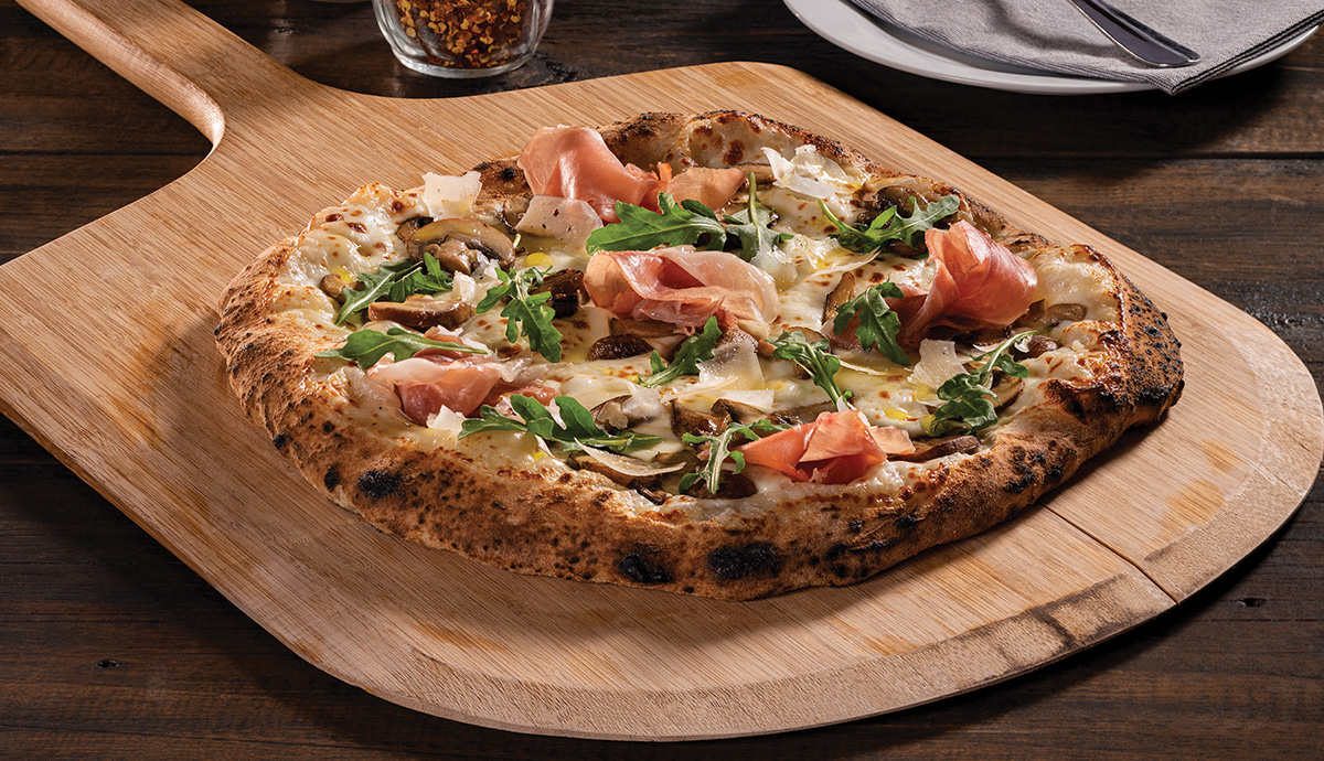 mushroom arugula pizza